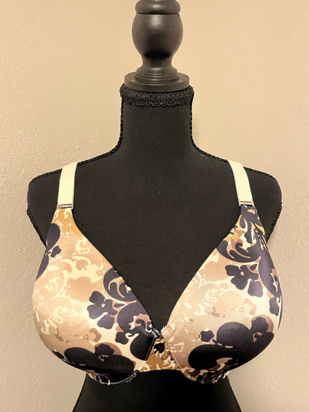 Soma Nadine Floral Printed T-Shirt Bra in Beige and Black-36DD